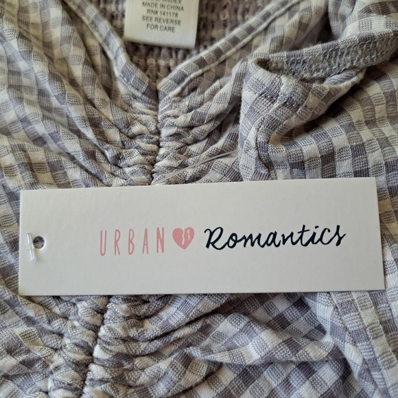 Urban Romantics Juniors Plaid Crop Tops Gray/White Size L NWT - Picture 10 of 12